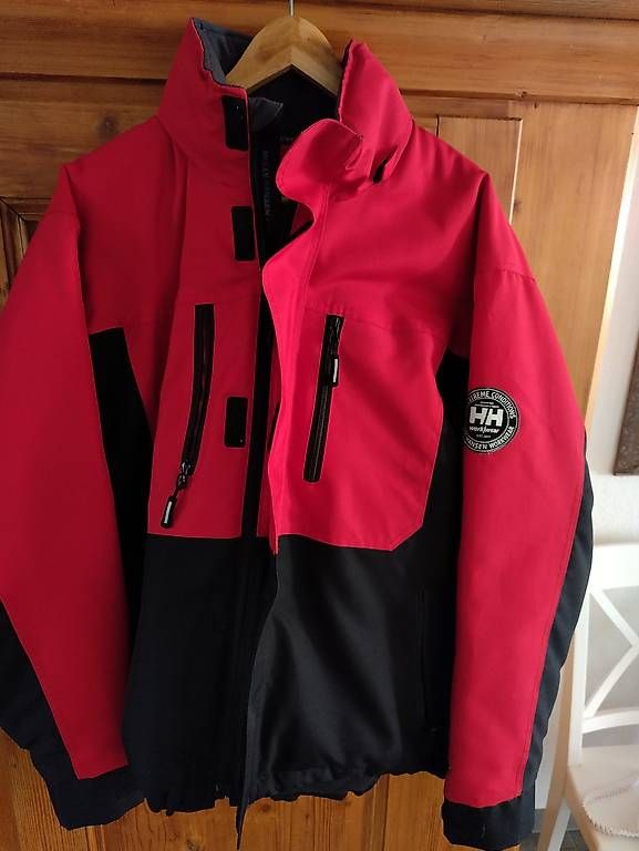 Helly Hansen Giacche: 2 x getragene Helly Hansen Jacke – Usato da Wiezikon b.Sirnach venduto da MaKe58