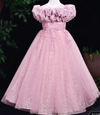 A Floral Princess dress size 130, age 5-6 years old, pink.