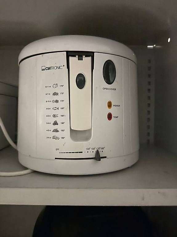Appareils de cuisine: Küchenartikel  – D'occasion à Dietikon par zin_ld8v 1