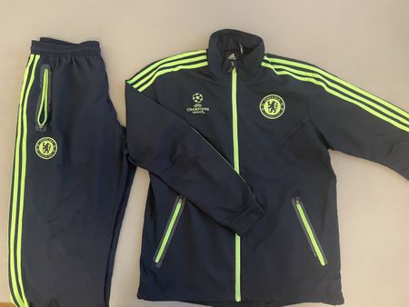 Chelsea Traningsanzug und fc barcelona Traininganzug