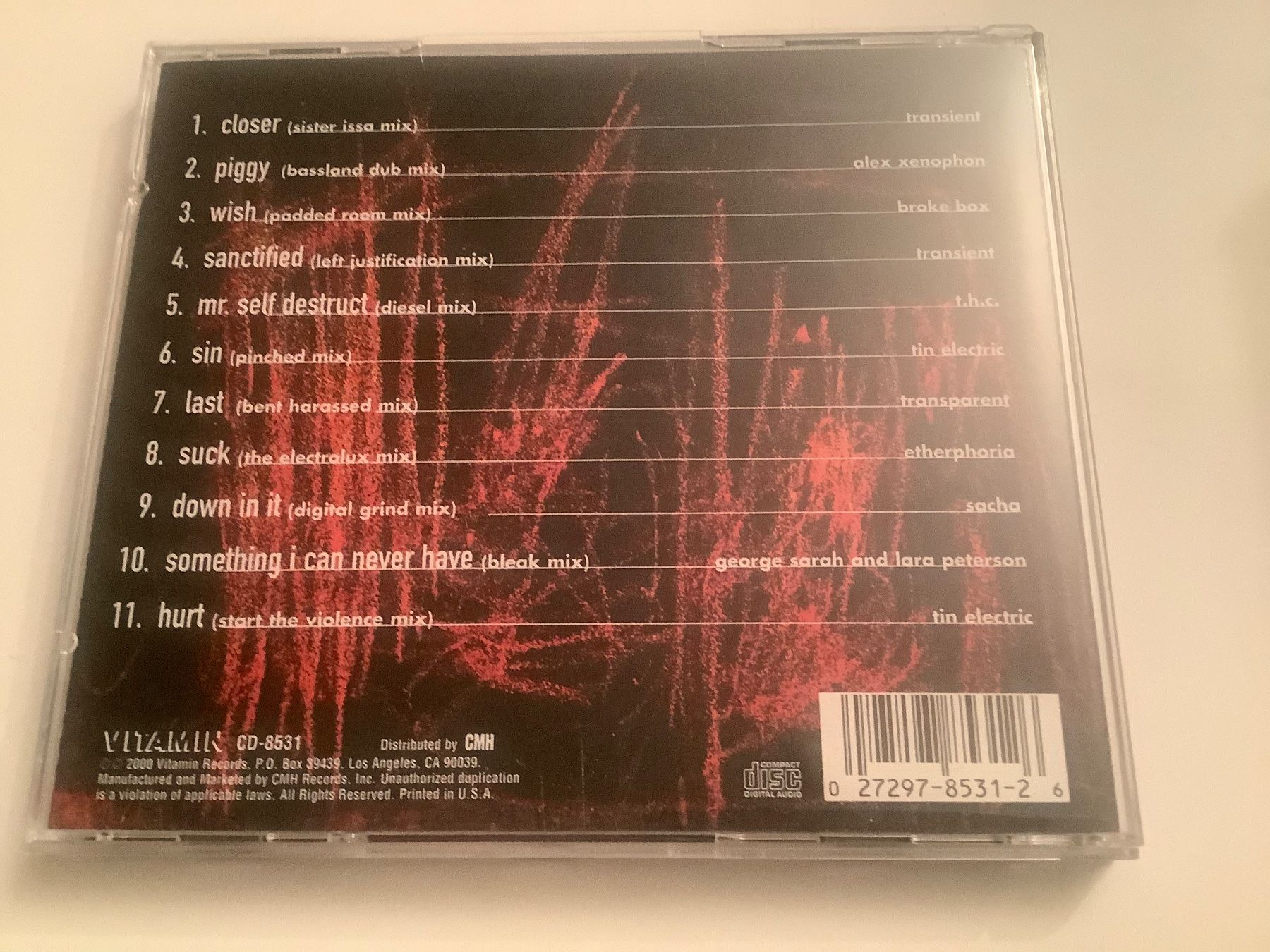 CDs: Radiant Decay / a tribute to nine inch nails / 2000 – Gebraucht aus Dübendorf von Shreck 1