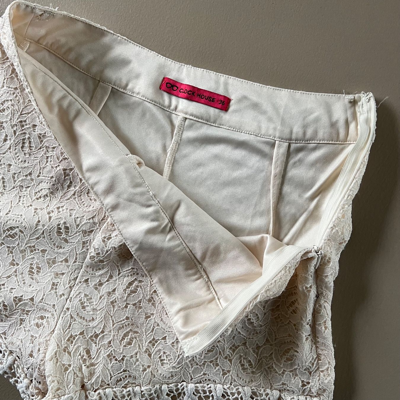 Pantalons: CLOCKHOUSE Shorts 💗 – D'occasion à Zürich par ClosetQueen 4