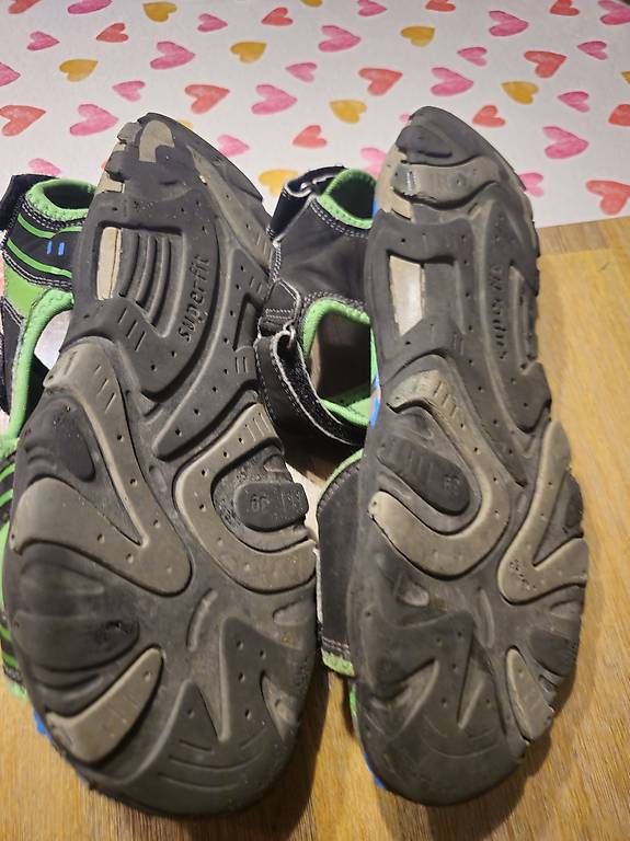 Scarpe per ragazzi: Superfit Sandalen Gr. 39 – Usato da Gamprin venduto da man_j9fr 1