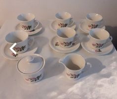 Sehr schöne Tee Service mit Teekanne