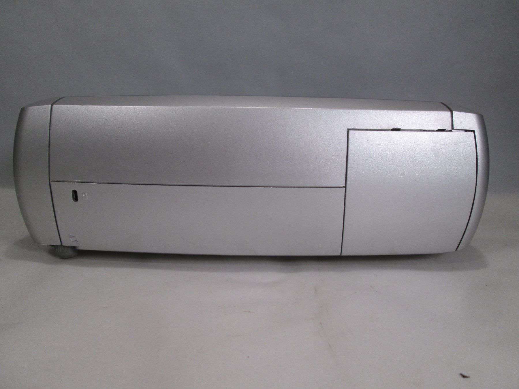 Proiettori: DLP TEXAS INSTRUMENTS Beamer / Screen Play 4800 – Usato da Rapperswil SG venduto da designandmore 4