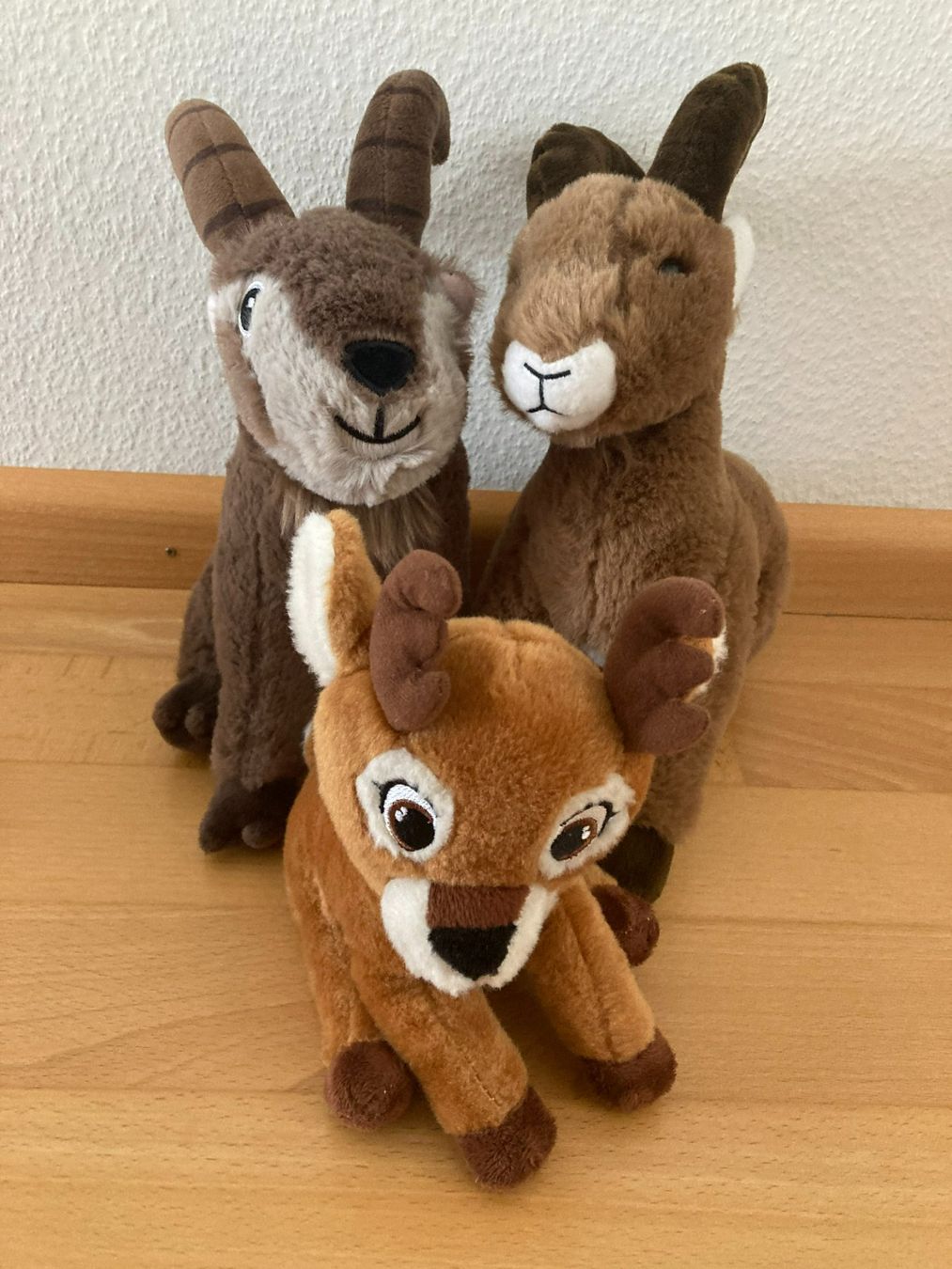 Giocattoli: Waldtiere Plüschtier-Set - 9 Tiere – Usato da Muttenz venduto da Juvenile33 6