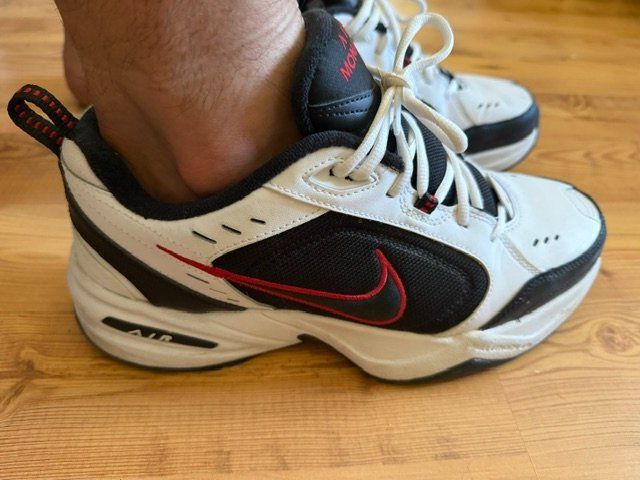 Nike Herrenschuhe: Nike Sneakers Gr. 44 – Gebraucht aus Lohn-Ammannsegg von Shoes_and_Sox