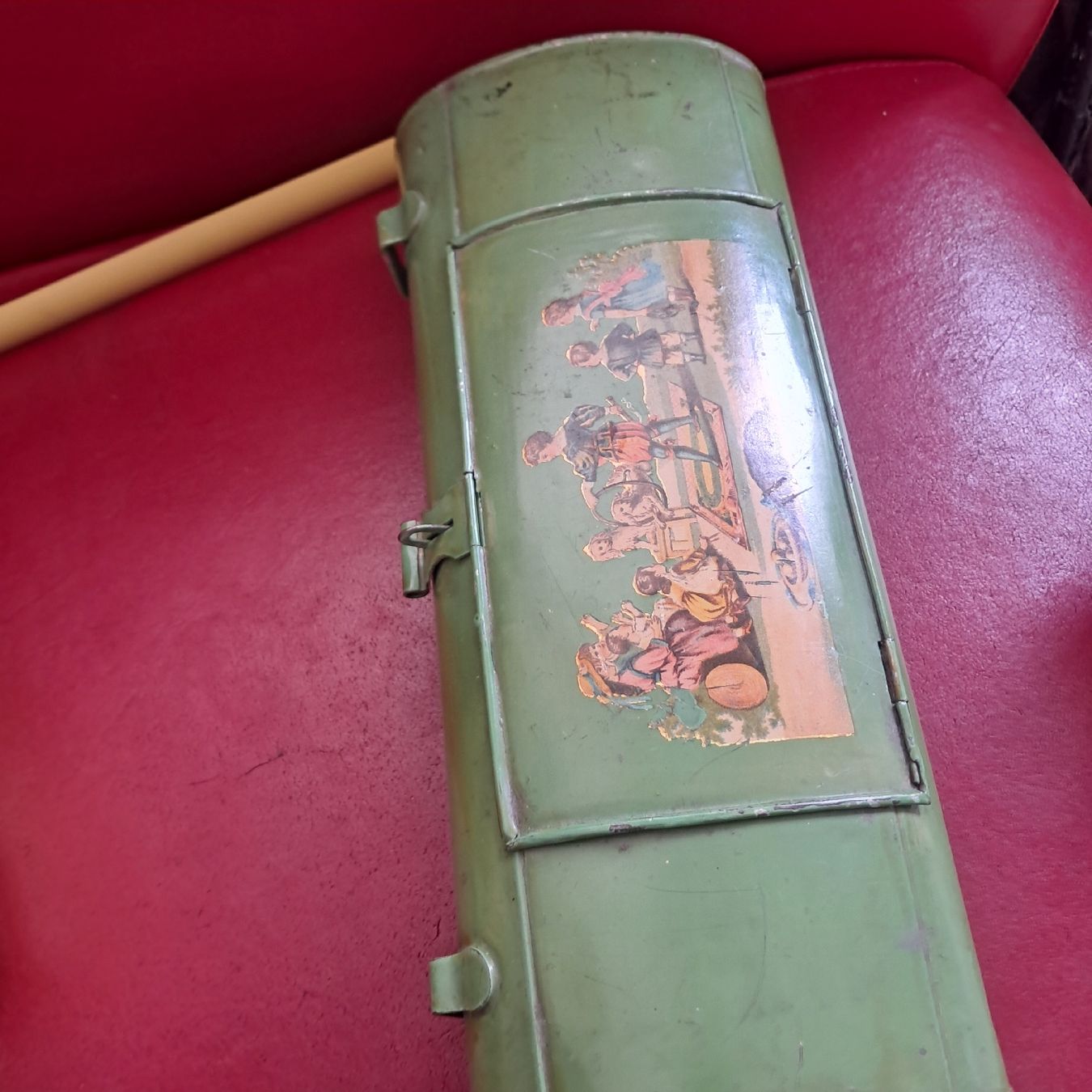 Altro in Decorazioni & Accessori: Grüne Vintage Blechdose mit Bild, ideal als Deko! – Usato da Dietikon venduto da una_y6wy 1