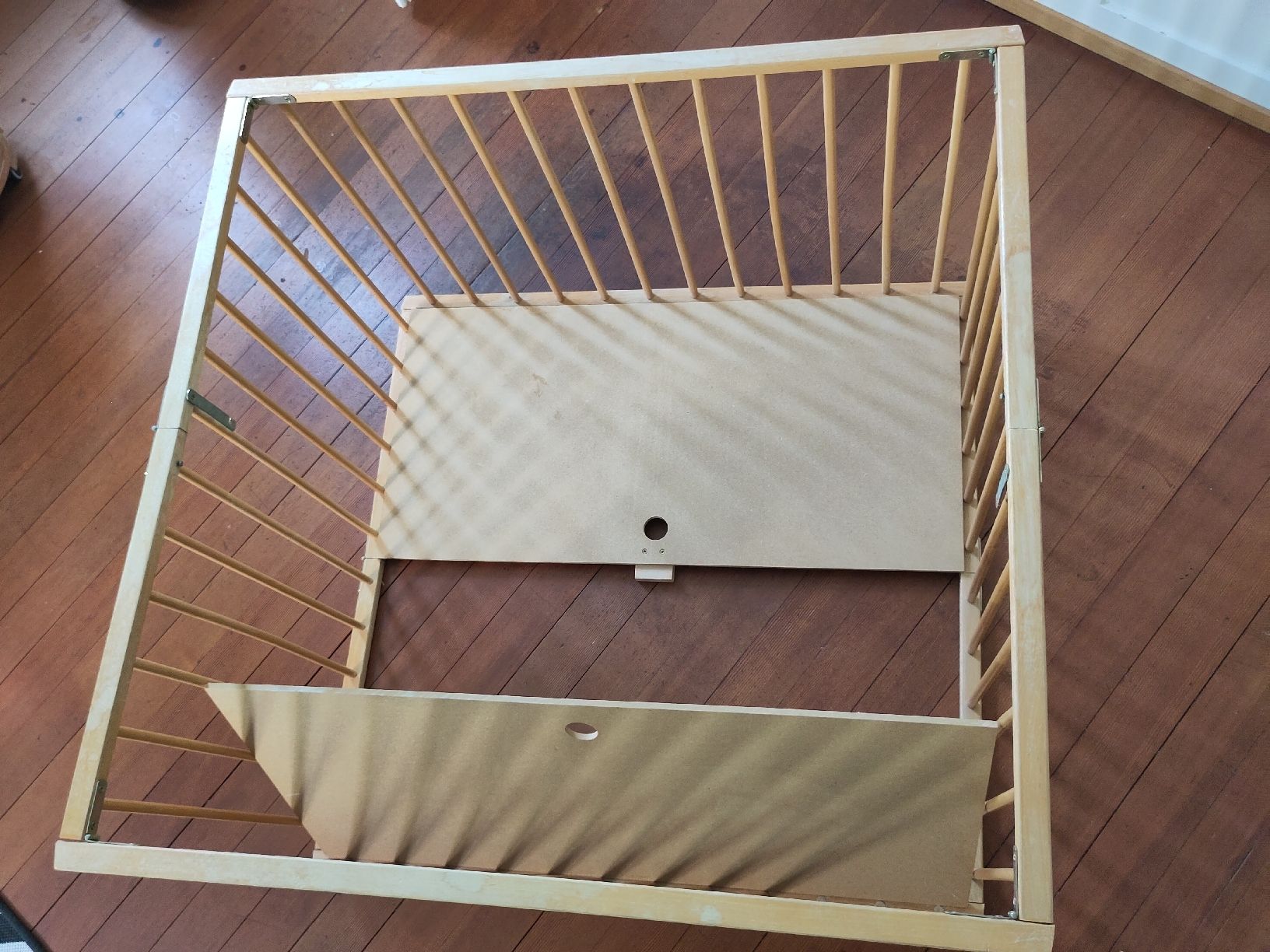 Box & Barriere di sicurezza: Klappbares Laufgitter – Usato da Stans venduto da Maesi0 7