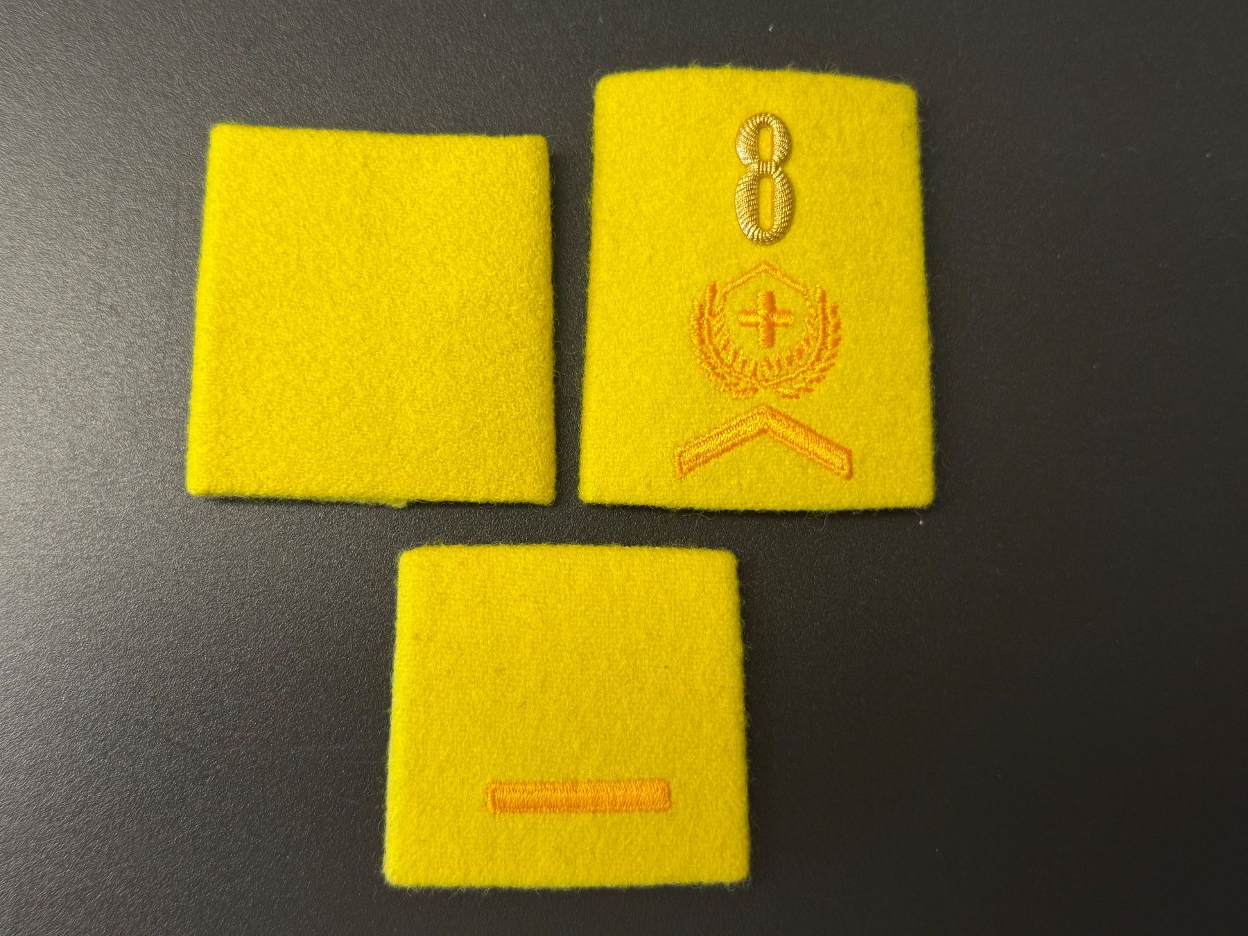 Schweizer Armee Placchette & Badge: 3 Patten MLT - Schweizer Armee – Usato da Brütten venduto da Hst1