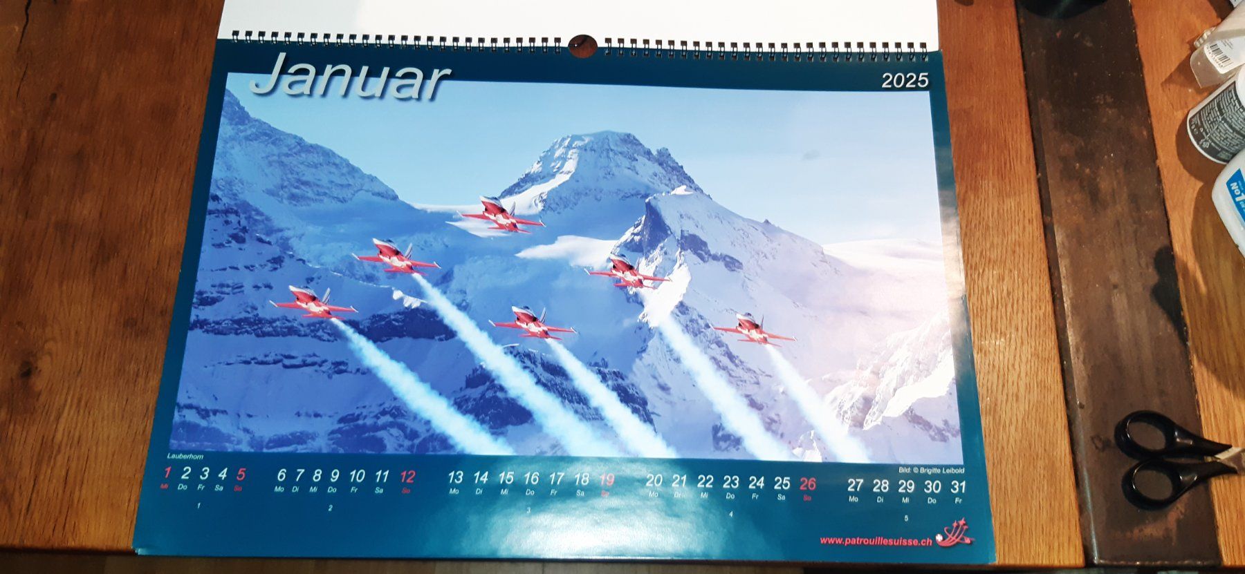 Calendari: Patrouille Suisse Kalender 2025 – Usato da Fehraltorf venduto da STEMAC01TK 1