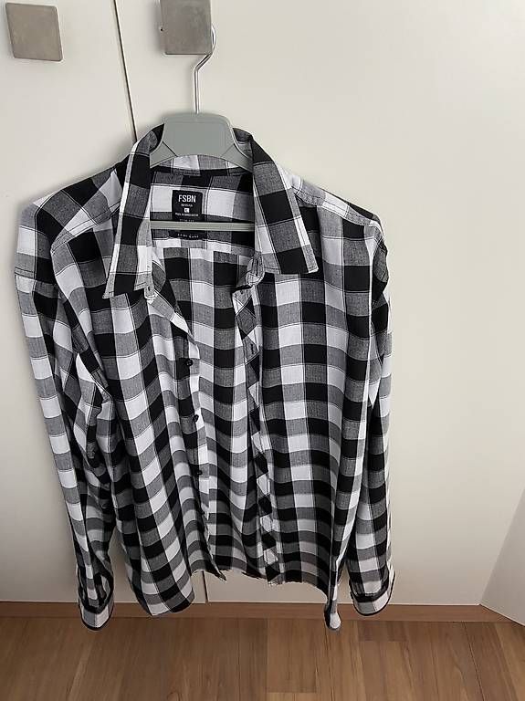 Chemises: Herren Hemd kariert – D'occasion à Reinach BL par Nike231