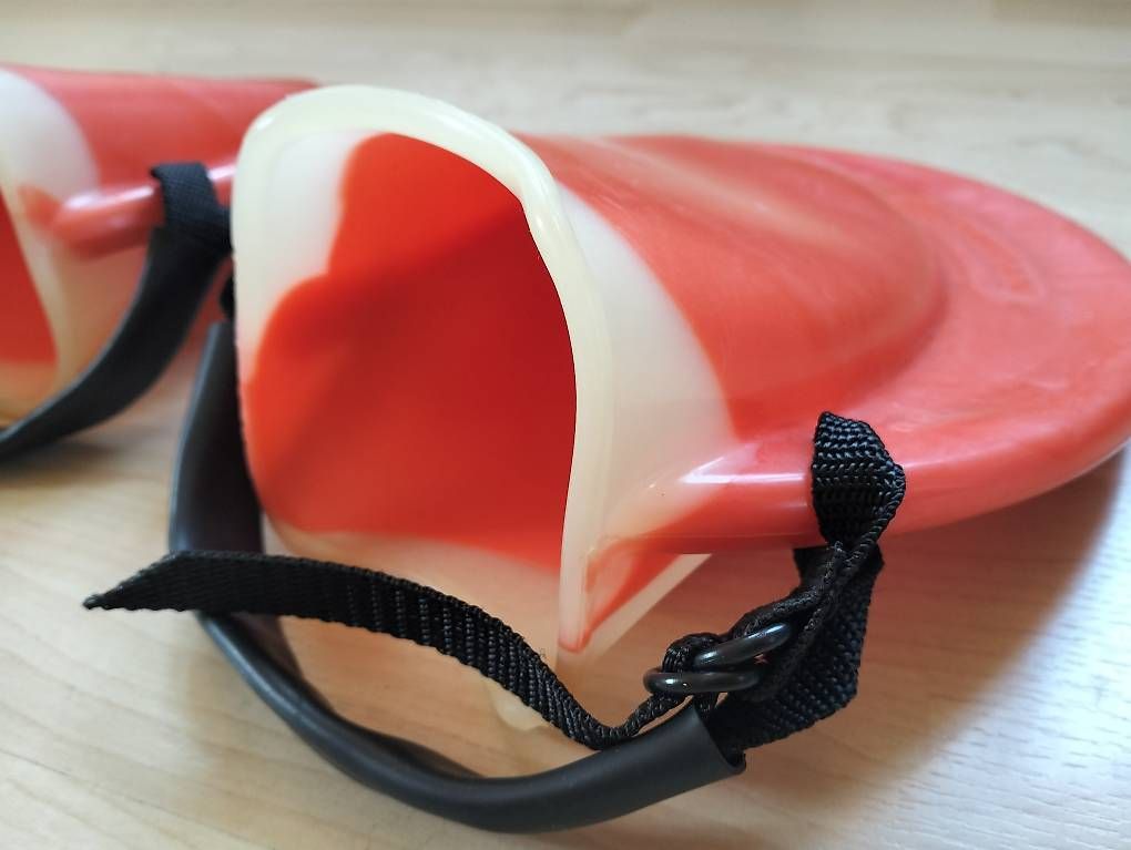 Pinne, Maschere & Boccagli: Schwimmflossen Technik Gr: 44/45 – Usato da Horgen venduto da BrunoCynthia 4