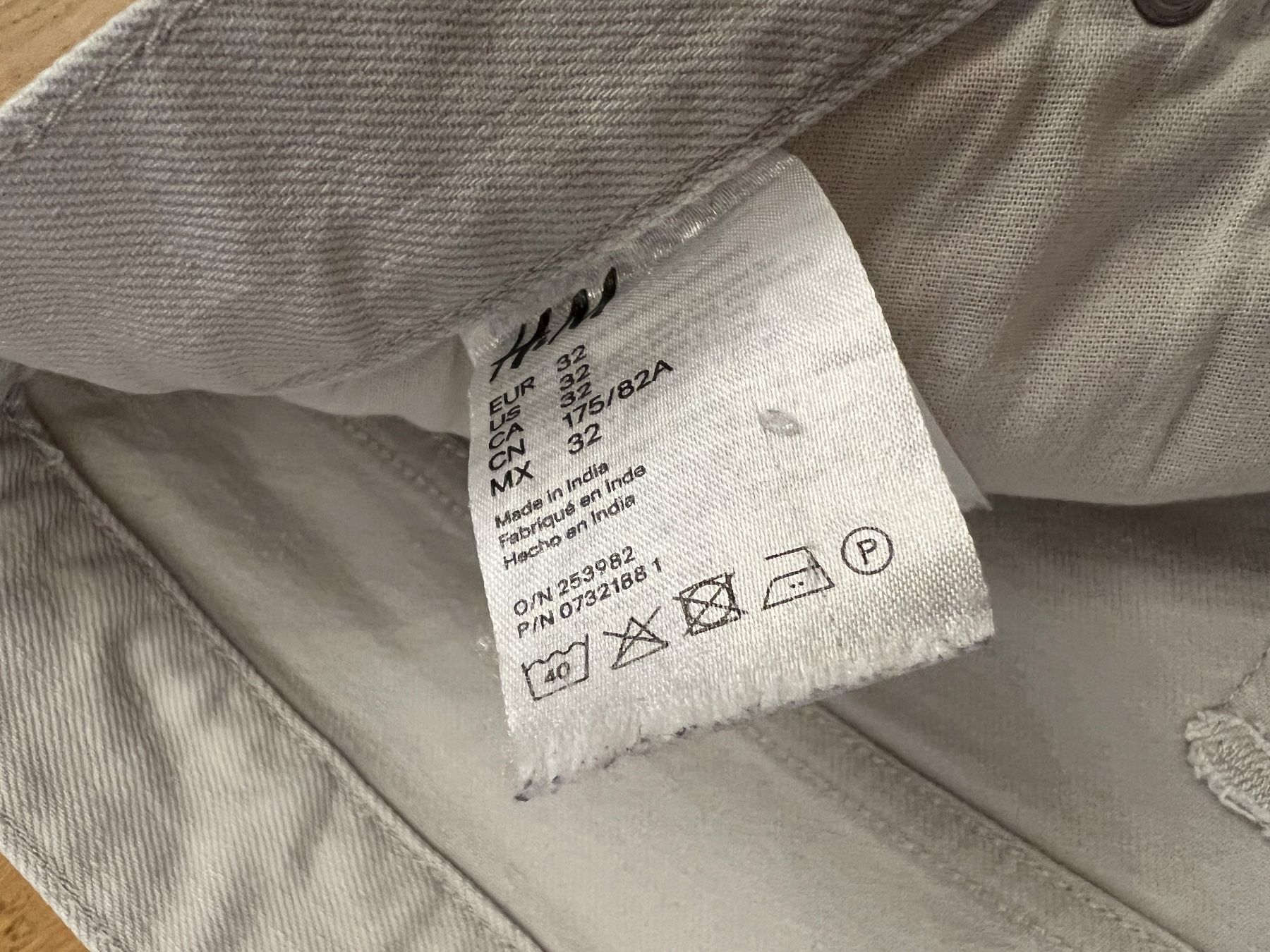 H&M Pantaloni: Hellbeige Jeans-Hose / EUR32 – Usato da Altendorf venduto da wqv_97 5