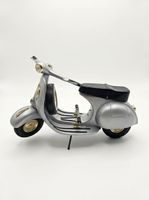 Vespa Modell Sportique 50th Anniversary silber limitiert