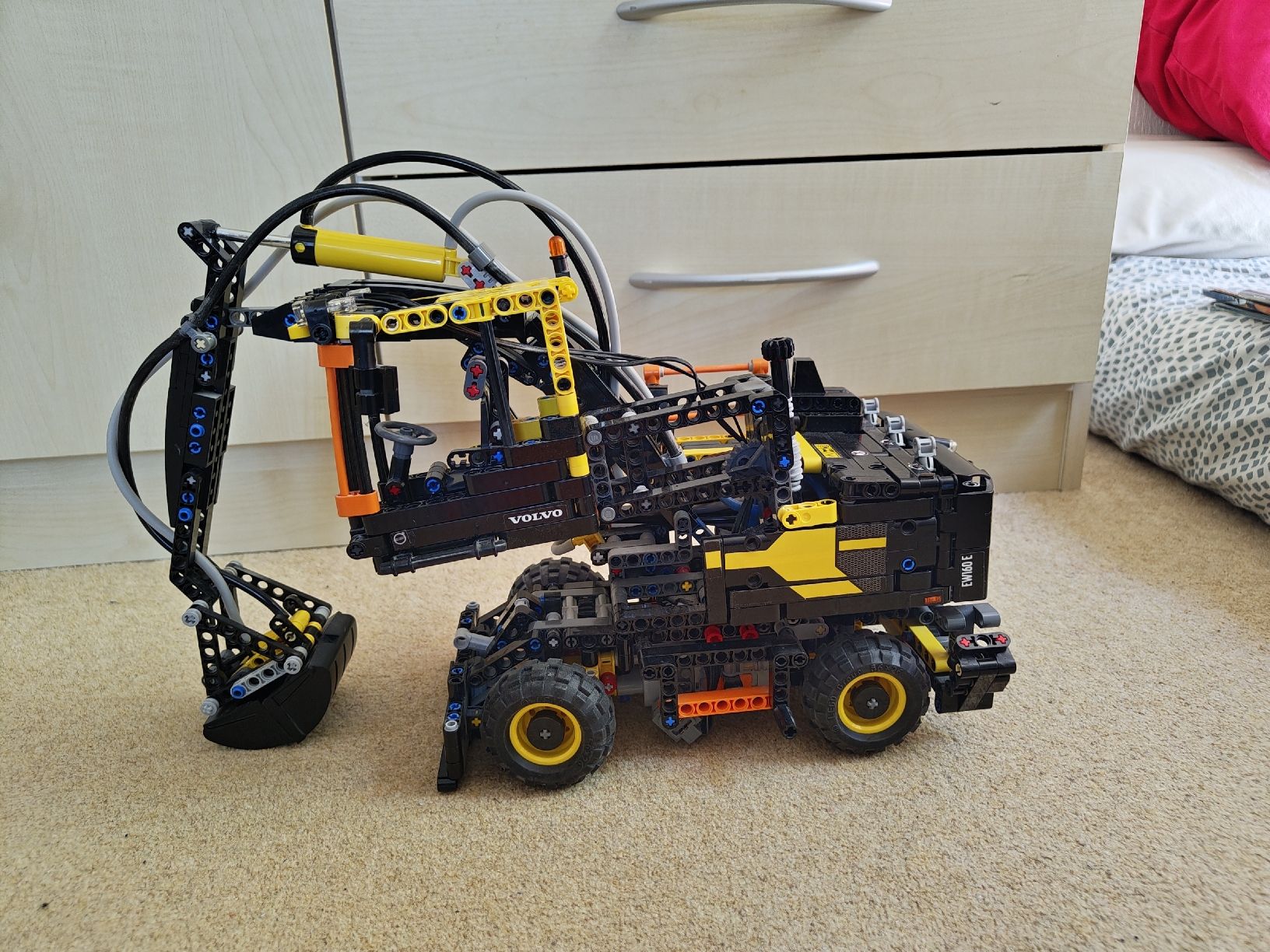 Lego Kit di costruzioni: Lego Technic Volvo EW160E 42053 – Usato da Glattbrugg venduto da har_jgc7 5