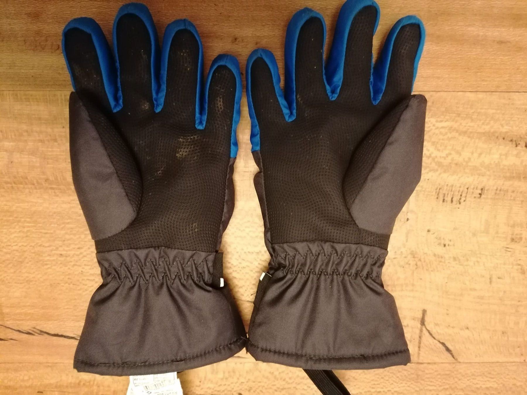 Decathlon Guanti: Skihandschuhe für 10jährige – Usato da Thalwil venduto da myandine 1