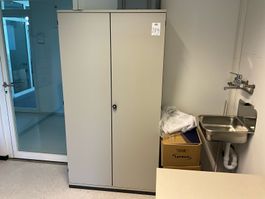 Schrank