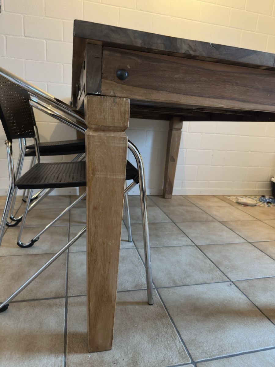 Tische: Holztisch, Echtholz, Tisch, Esszimmer, Esstisch – Gebraucht aus Hunzenschwil von Krempel_Deluxe 5