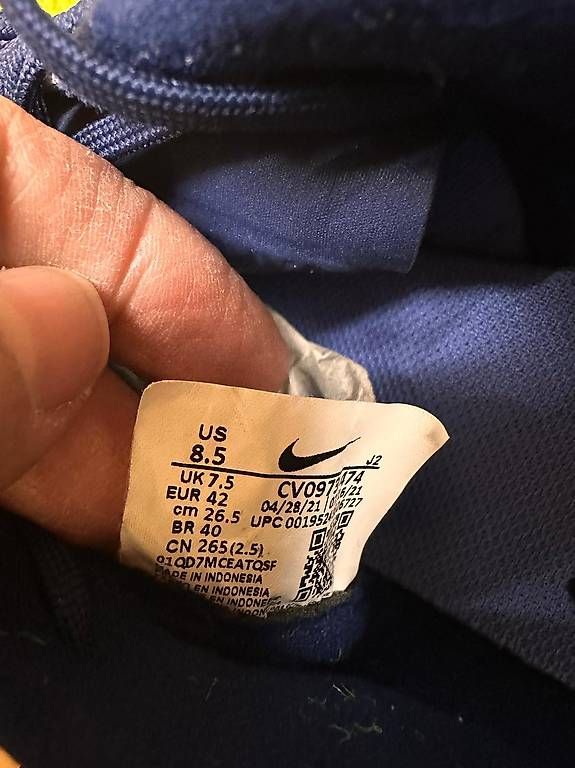 Herrenschuhe: Chaussures Nike Mercurial indoor ? pointure 42 – Gebraucht aus Genève von dre_gk92 3