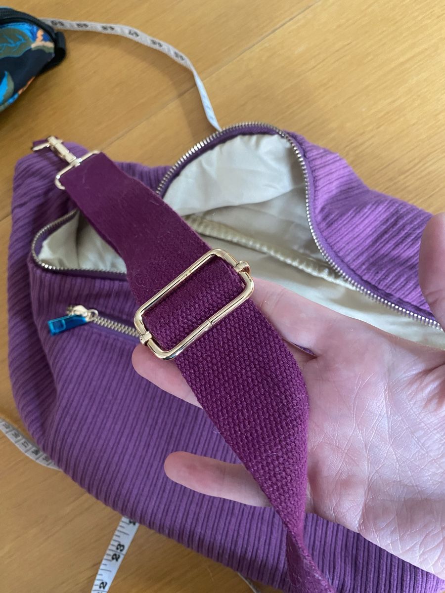 Borse: Purple Corduroy Sling Bag Width 35cm Good Condition – Nuovo (secondo la descrizione) da Zürich venduto da oci_qh9f 6