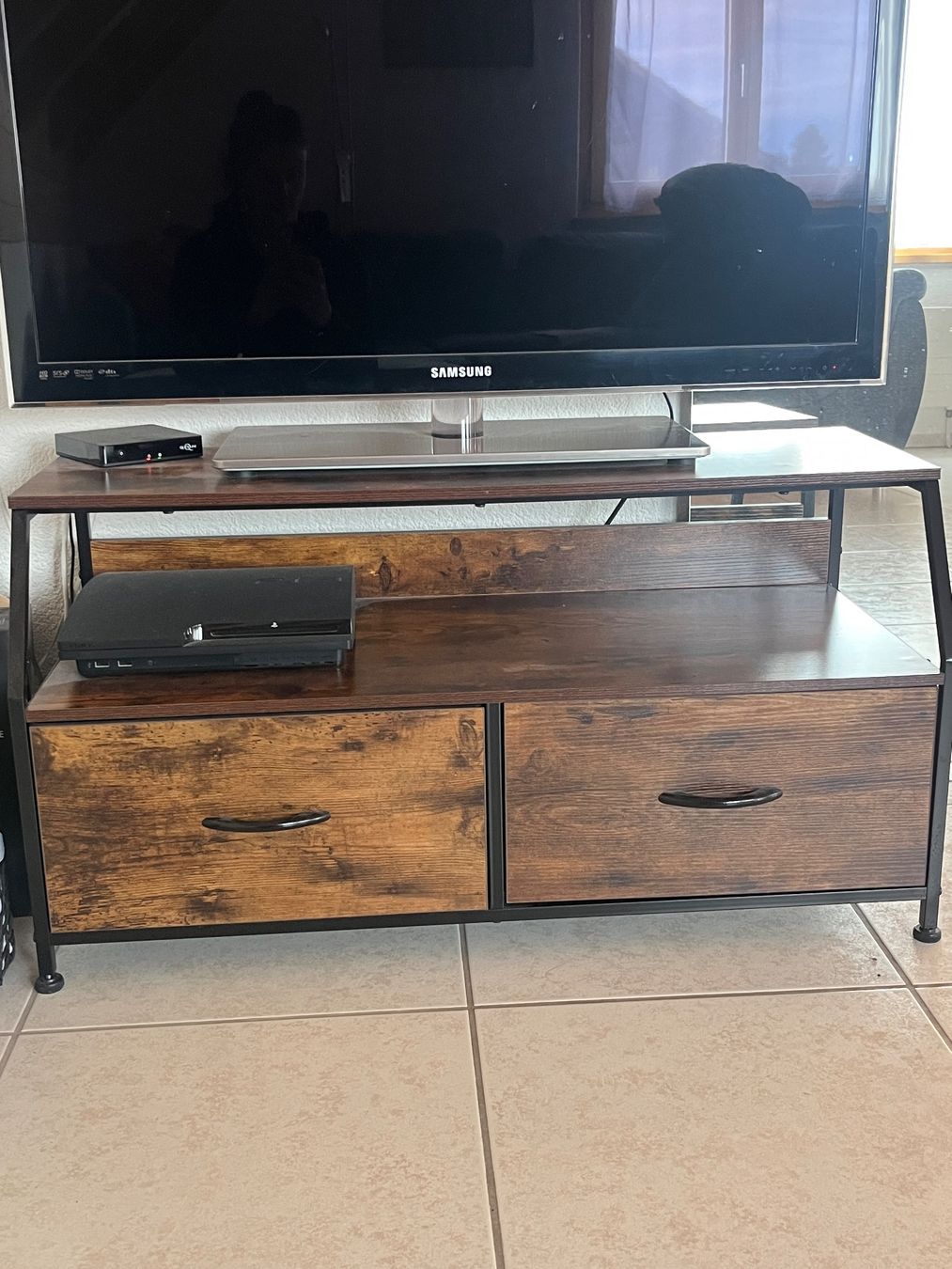 Mobili TV: TV-Möbel mit zwei Schubladen – Usato da Langenthal venduto da jen_zv9r