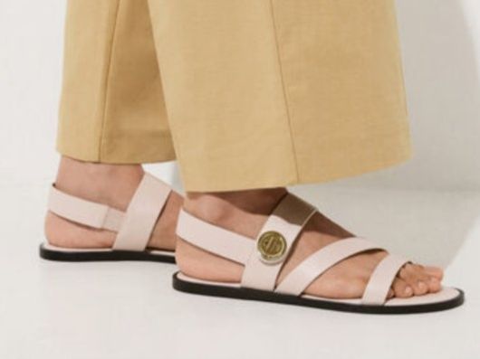 Damenschuhe: Charles & Keith Sandalen Neu – Neu (gemäss Beschreibung) aus Heerbrugg von Lulu022020