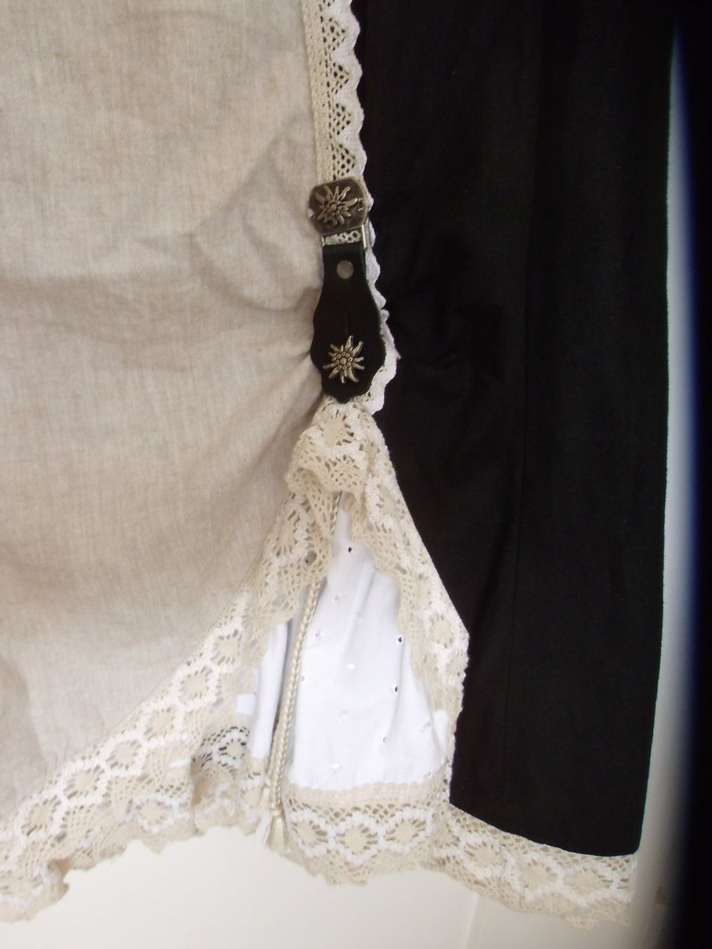 Costumi: Dirndl von Stockerpoint Gr. L  / 44 Baumwolle & Leinen – Nuovo (secondo la descrizione) da Walenstadt venduto da Pluisa 6