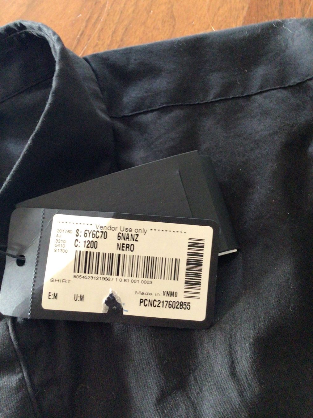 Armani T-shirt: Shirt Armani (Neu) – Nuovo (secondo la descrizione) da Zürich venduto da ArmariodeRuth_Senora 3