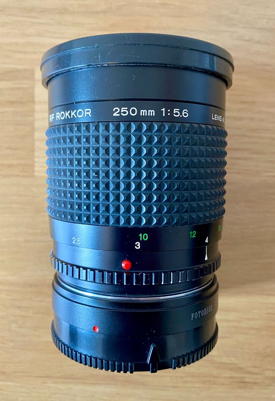Minolta Objektive: Minolta RF Rokkor 250mm f5.6 – Gebraucht aus Lausanne von hah_rd2p