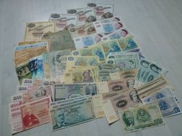 Lot ++ 68 Stück alte Banknoten aus Skandinavien ab 1939