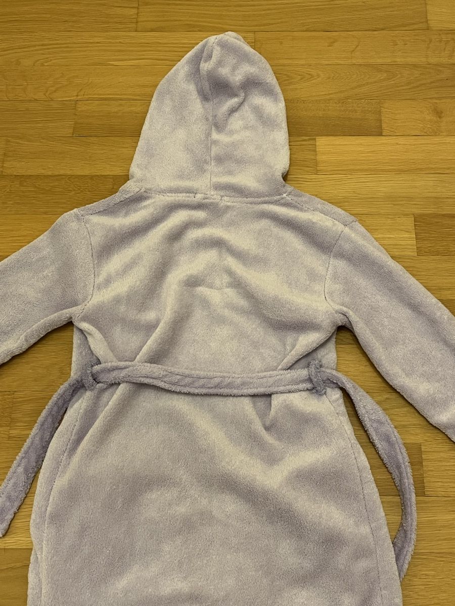 Accappatoi: Badmantel 122/128 Hello Kitty – Usato da Küssnacht am Rigi venduto da icbicb 4