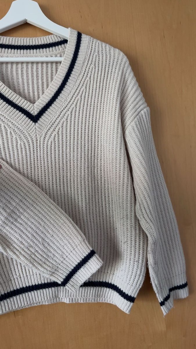 Pullover & Sweatshirts: Strickpullover Damen – Gebraucht aus Wilen (Sarnen) von aninaschwab 1