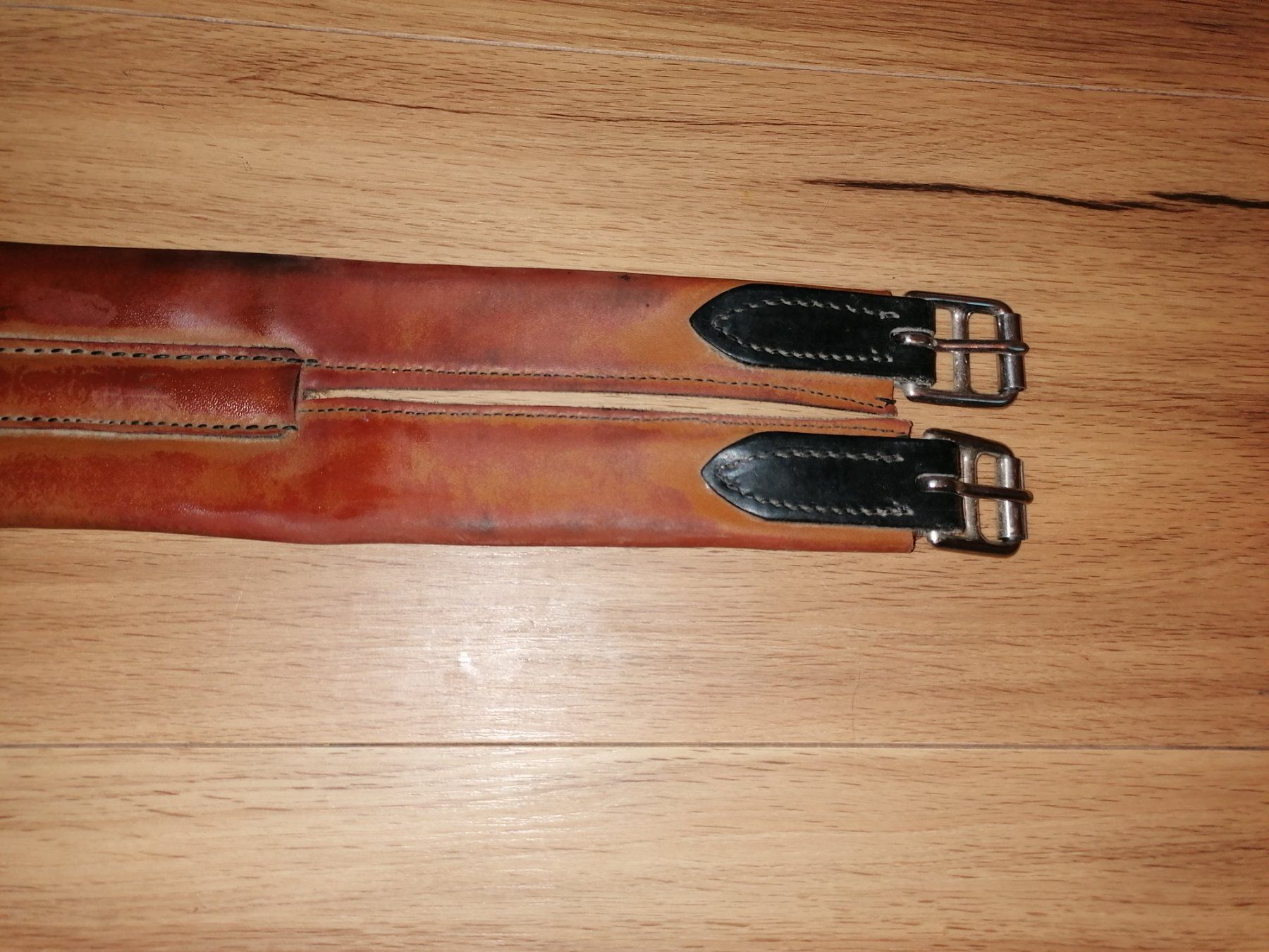 Selle & Accessori: Brauner Leder Sattelgurt mit Gummistrippe – Usato da Niederteufen venduto da Jake02 2