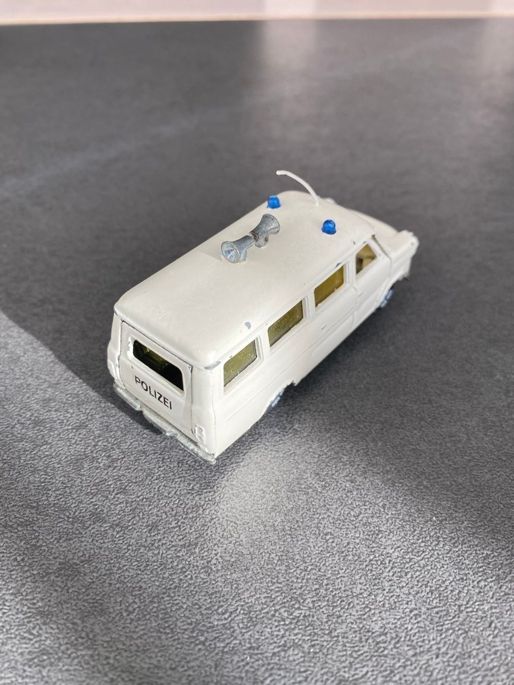 Siku Modellini d'auto: Siku Ford Transit Polizei – Usato da Meyrin venduto da Abac007 3