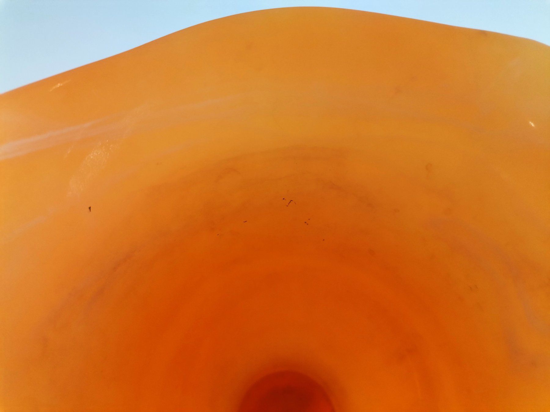 Vasi & Recipienti: VASE mit Wellenrand orange Höhe 24 cm – Usato da Schaffhausen venduto da Restwert_SH 4