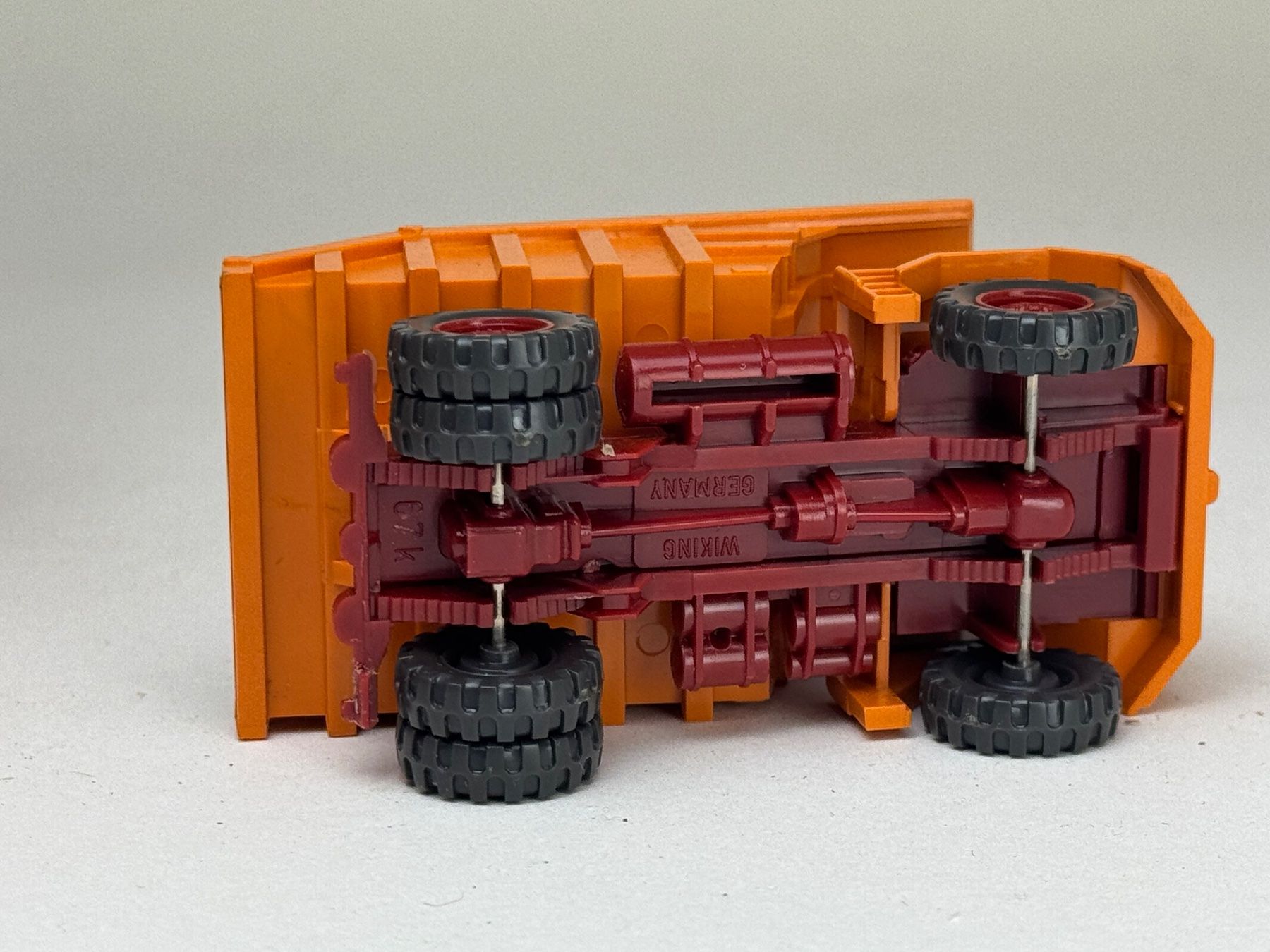 Wiking Modellini d'auto: GB- Wiking Kaelble Kipper orange – Usato da Elm venduto da Wikmtz 5