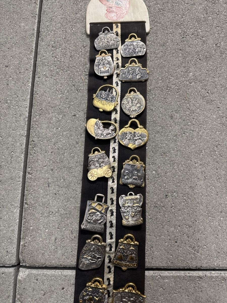 Plaquettes & Badges: Basler Glabberdäschli Sammlung – D'occasion à Basel par Tizi.L 1