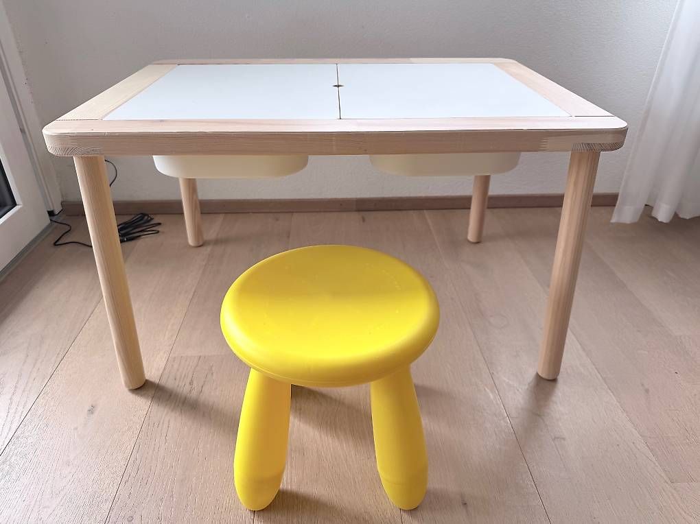 Ikea Tischset: Ikea Set - Kindergisch mit Kinderhocker – Gebraucht aus Meilen von iza_scz7 3