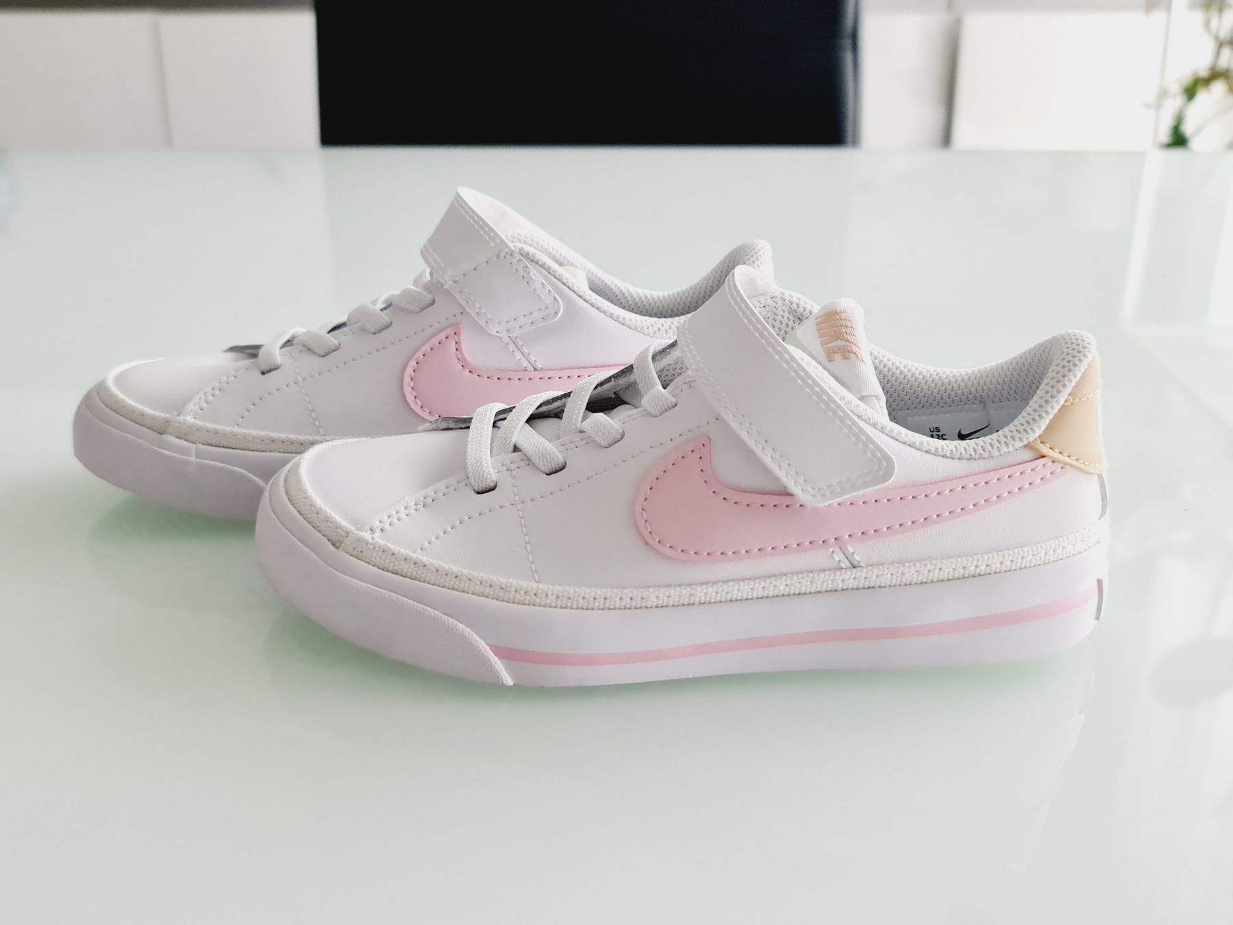 Nike Schuhe für Mädchen: Gr. 29.5 - Nike Kinderschuhe, Neu – Neu und originalverpackt aus Nürensdorf von Mandy_Nguyen
