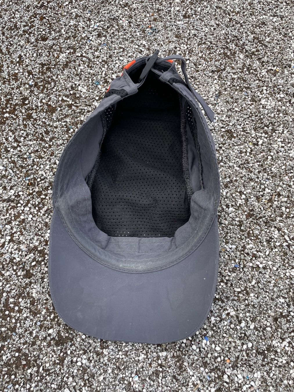 Jack Wolfskin Hüte, Mützen & Caps: Vintage Y2K Cap Jack Wolfskin – Gebraucht aus Zürich von le_souk 4
