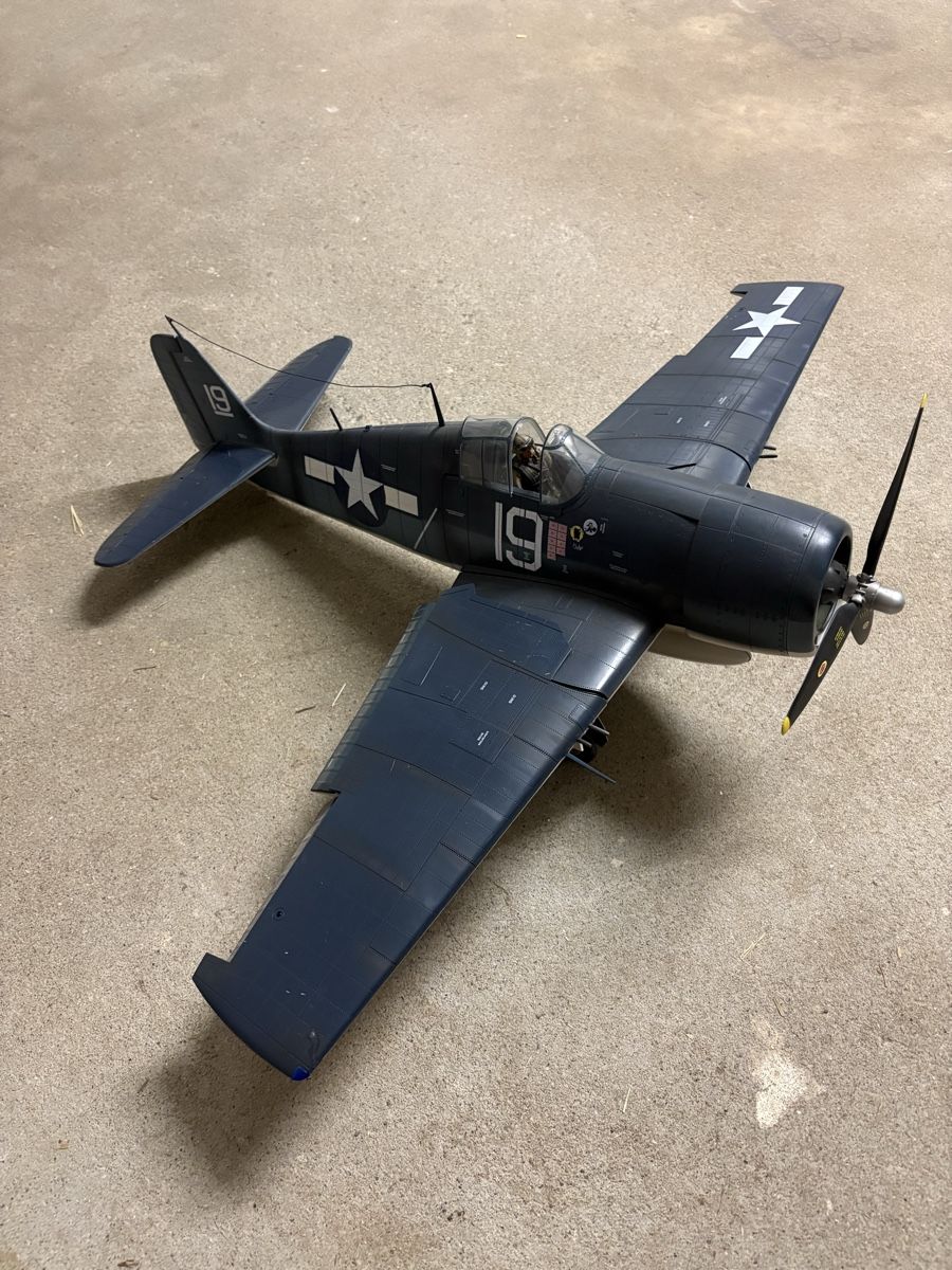 Modellbausätze & Standmodelle: Elite Force F4 Hellcat 1/18 – Gebraucht aus Villarimboud von hampton2012