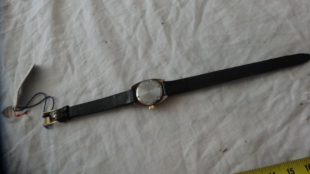 DuBois et fils Montres: DUBOIS UHR.DAMEN UHR.HANDAUFZEUG.17JEW.SEHR KLEINE UHR.LÄÜFT – D'occasion à zürich par ahmad01 1