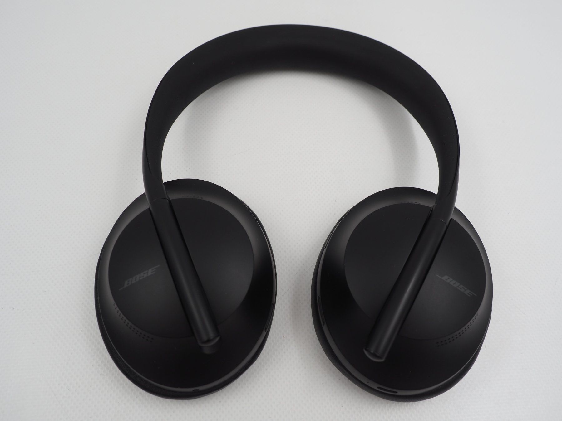 Bose Kopfhörer: BOSE NC 700 HP Bluetooth Kopfhörer (26070212) – Gebraucht aus Zürich von fundsachenverkauf 1