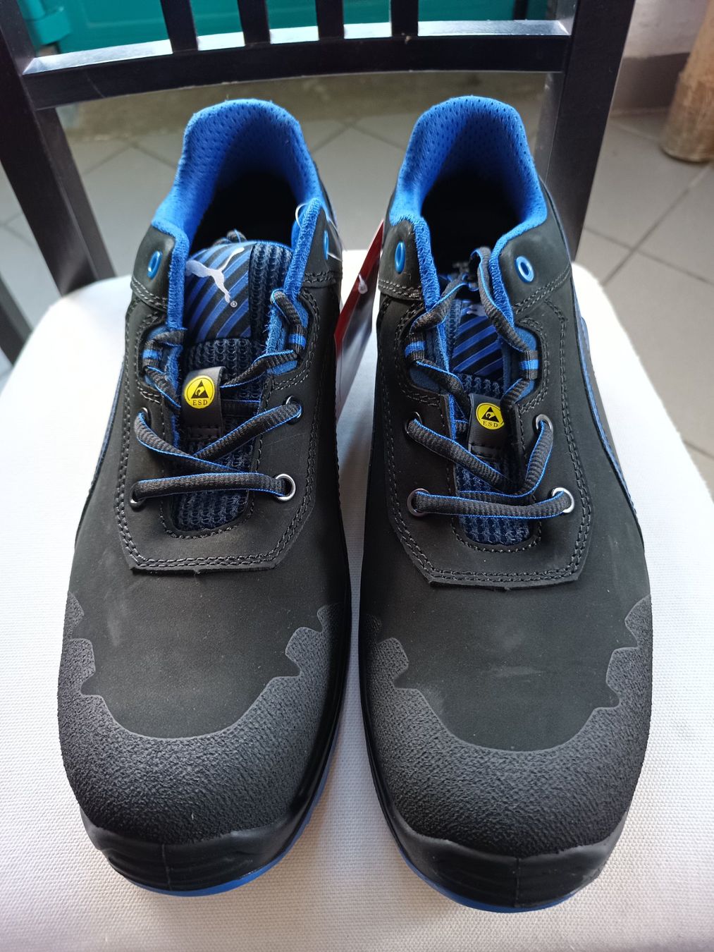 Puma Chaussures hommes: Puma Sicherheitsschuhe S3 ESD SRC 45 – Neuf avec emballage d'origine à Oberegg par 19franzi94 4