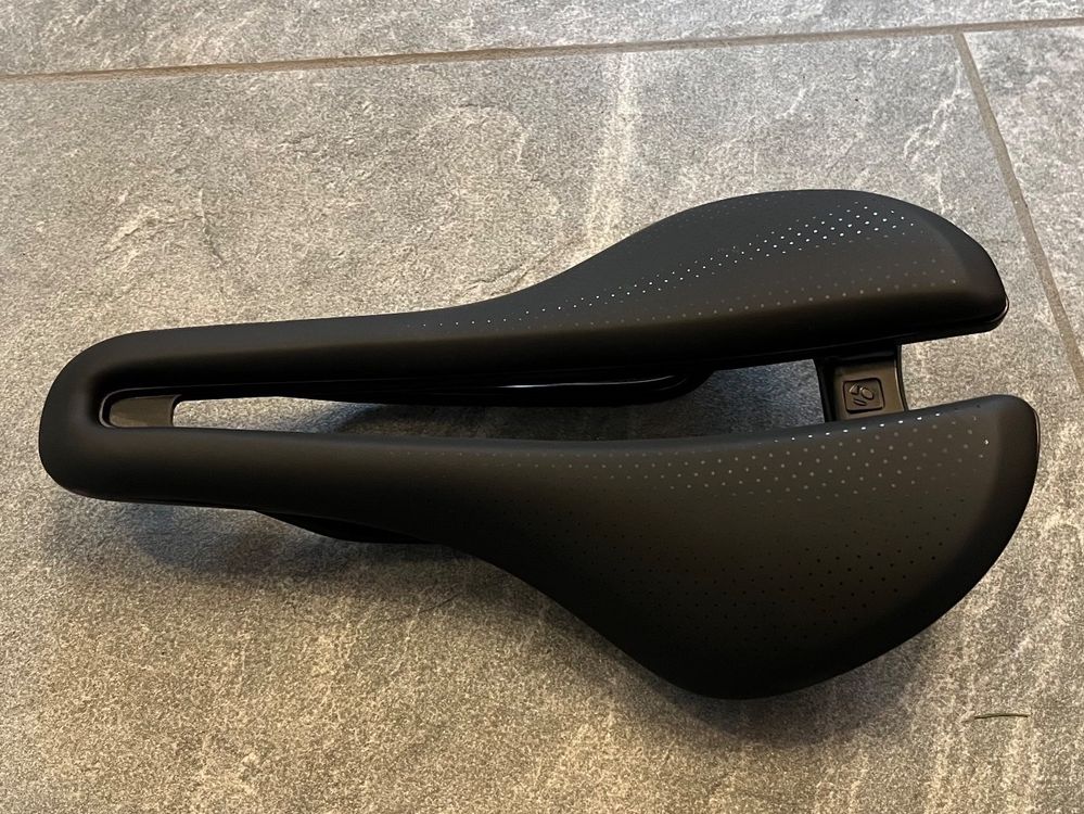 Rennrad Velosattel Bontrager AEOLUScomp 145mm (Neu (gemäss Beschreibung