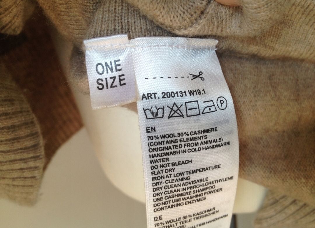 Boléros: Repeat Luxury poncho  – Neuf (Voir description) à Mühlethurnen par GaspAnita 4