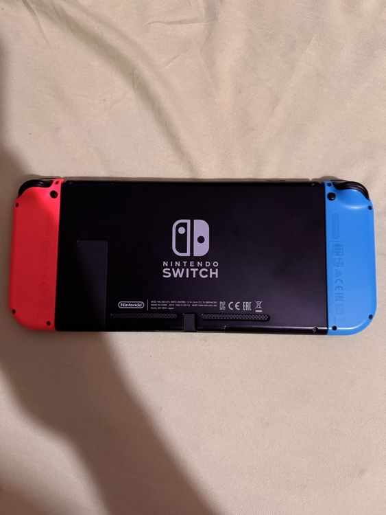 Nitendo Switch + Spiele 3