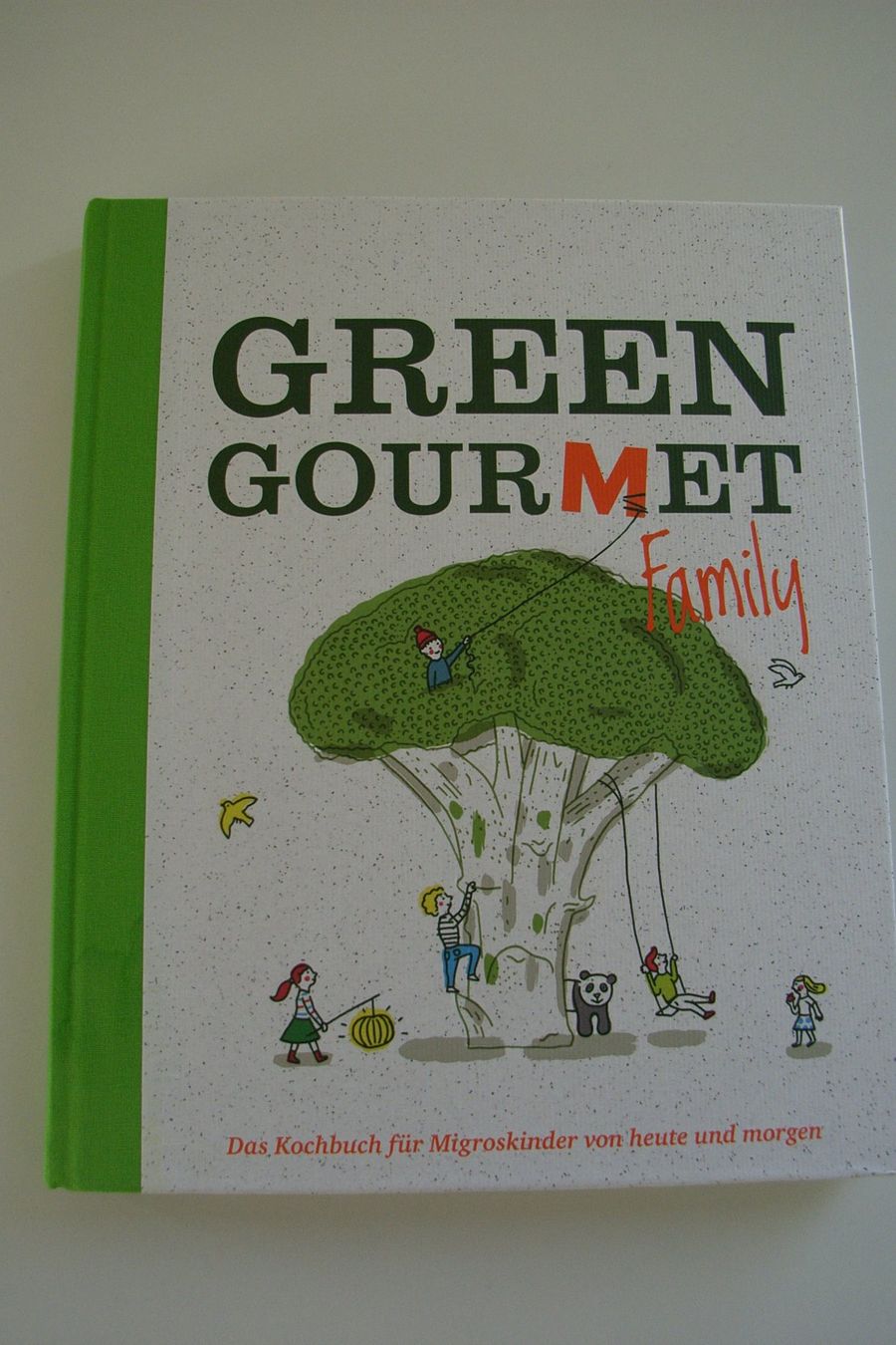 Libri: GREEN GOURMET MIGROS KINDER KOCHBUCH mit WWF – Usato da Zürich venduto da splux