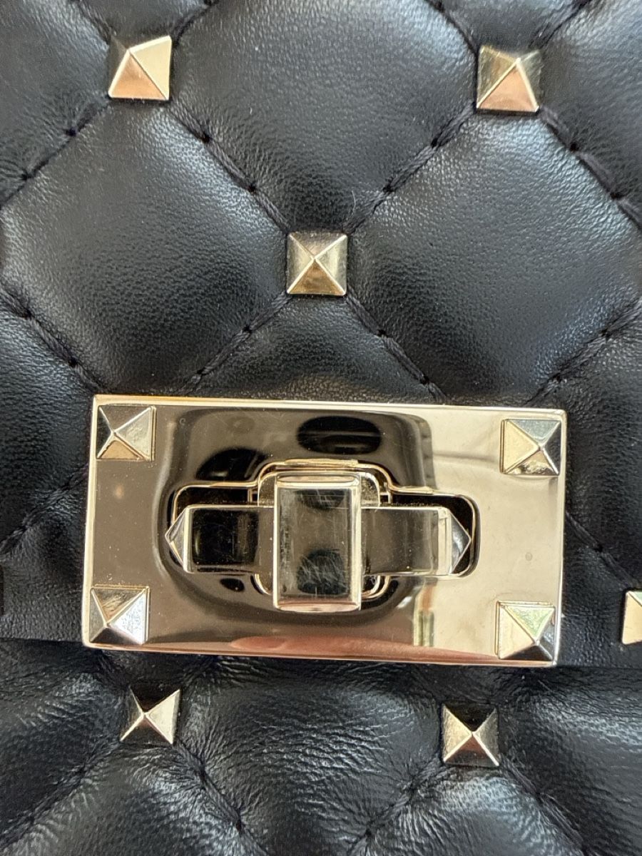 Valentino Borse da donna: Rockstud Spike Crossbody Bag Small – Usato da Gibswil venduto da spongii 1